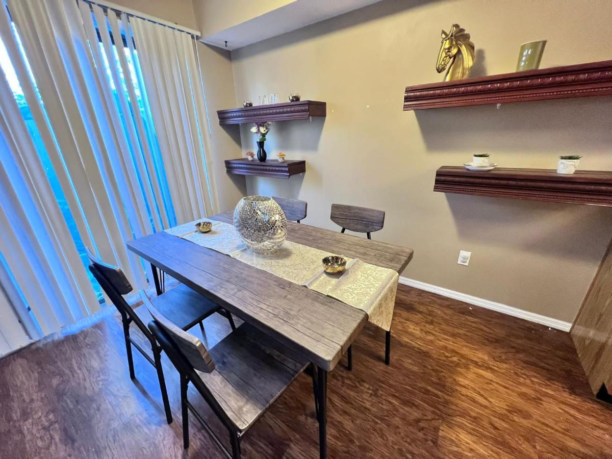 The Cozy Townhouse Wpafb & Wsu Apartment Fairborn Bagian luar foto