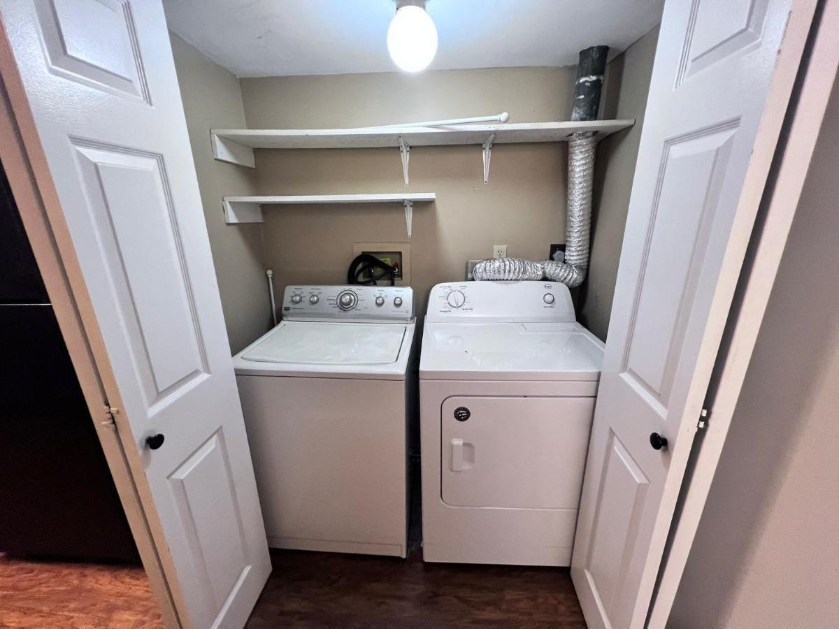 The Cozy Townhouse Wpafb & Wsu Apartment Fairborn Bagian luar foto
